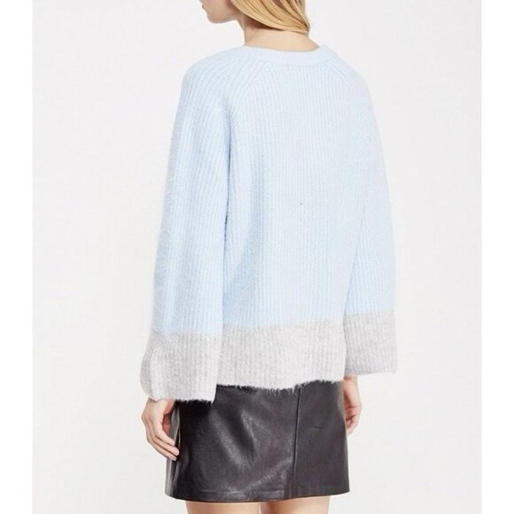 Anthropologie LOST INK Women Sweater Size 6 Oversized Light Blue Gray V Neck - Picture 2 of 13